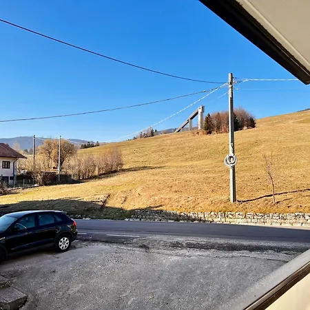 Strategico Per Escursioni - Balcone Con Vista Gallio